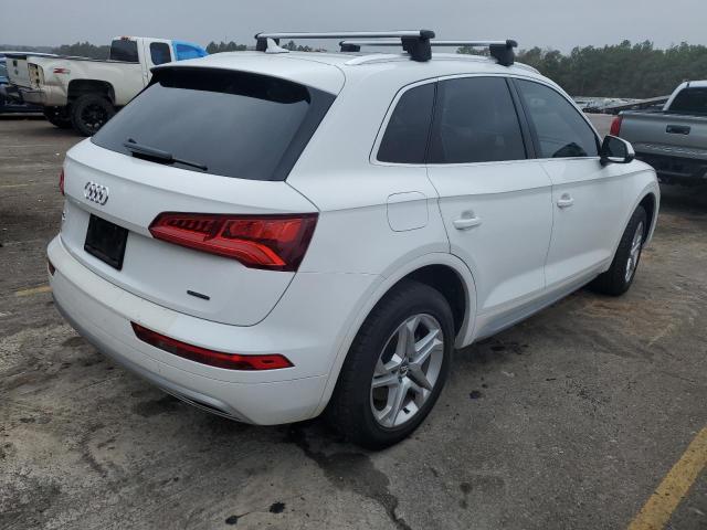 WA1ANAFYXK2038961 - 2019 AUDI Q5 PREMIUM WHITE photo 3