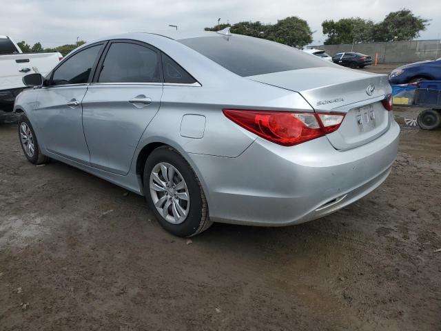 5NPEB4AC9DH568496 - 2013 HYUNDAI SONATA GLS SILVER photo 2