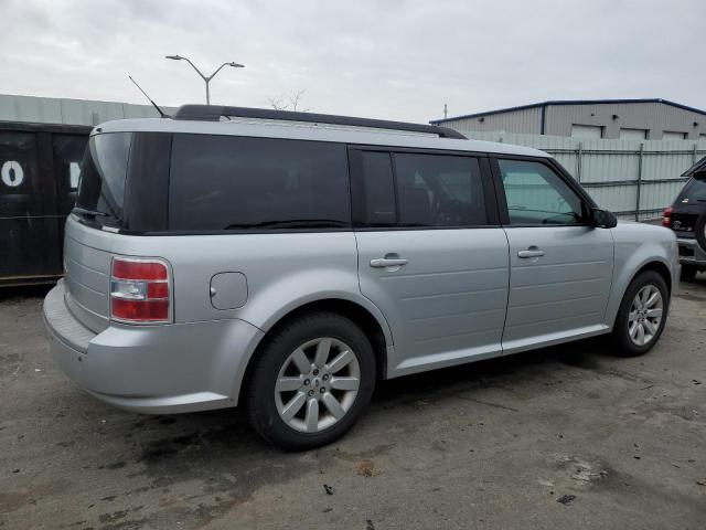 2FMDK51C19BA45733 - 2009 FORD FLEX SE SILVER photo 3