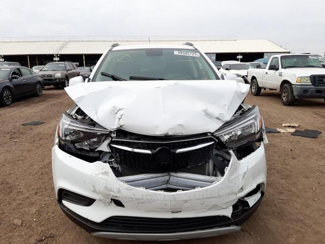 KL4CJASB2MB320603 - 2021 BUICK ENCORE PREFERRED WHITE photo 5