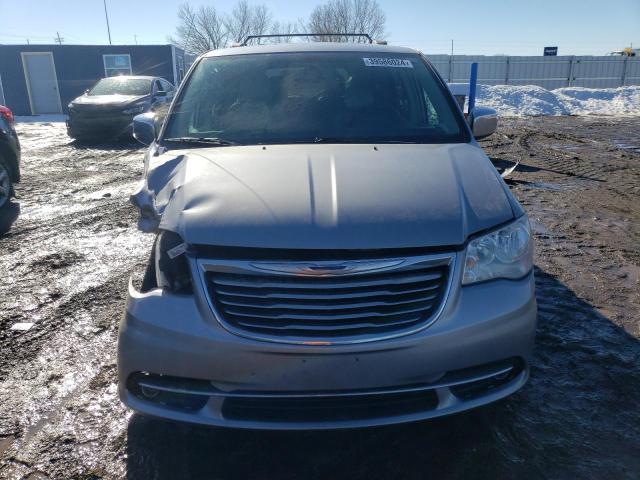 2C4RC1CG3FR578802 - 2015 CHRYSLER TOWN & COU TOURING L SILVER photo 5