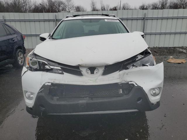 2T3RFREVXFW263325 - 2015 TOYOTA RAV4 XLE WHITE photo 5