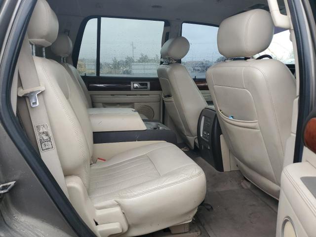 5LMFU27R43LJ48940 - 2003 LINCOLN NAVIGATOR ბეჟი ფოტო 10