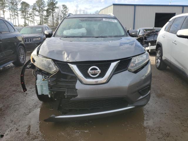 5N1AT2MT9FC900538 - 2015 NISSAN ROGUE S GRAY photo 5