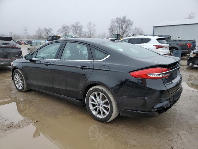 3FA6P0HDXHR364487 - 2017 FORD FUSION SE BLACK photo 2