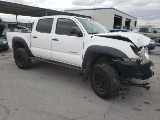 5TFJX4GN9FX047391 - 2015 TOYOTA TACOMA DOUBLE CAB PRERUNNER WHITE photo 4