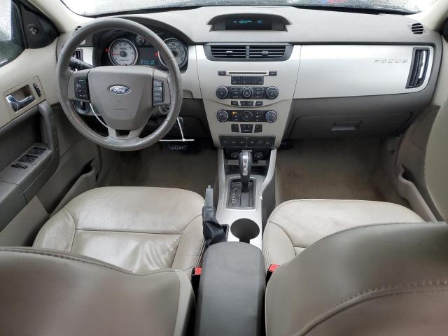 1FAHP37N09W155939 - 2009 FORD FOCUS SEL WHITE photo 8