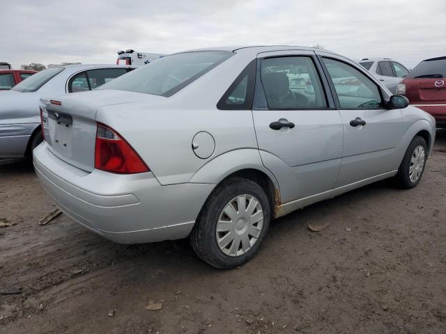 1FAFP34N87W227169 - 2007 FORD FOCUS ZX4 SILVER photo 3