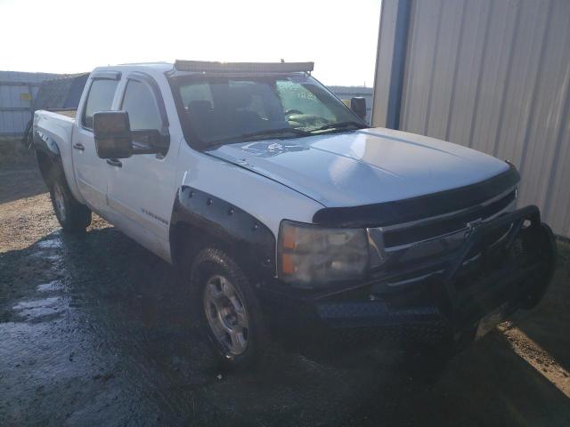 3GCEK13M47G540364 - 2007 CHEVROLET SILVERADO K1500 CREW CAB WHITE photo 1