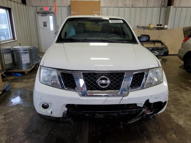 1N6AD0EV0GN750604 - 2016 NISSAN FRONTIER S WHITE photo 5