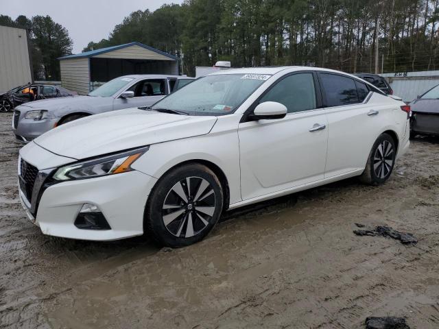 1N4BL4DV7KC146416 - 2019 NISSAN ALTIMA SV WHITE photo 1