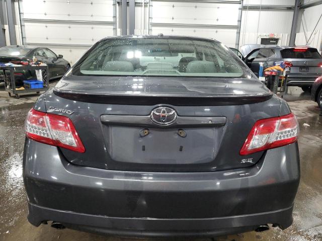 4T1BF3EK0BU614623 - 2011 TOYOTA CAMRY BASE GRAY photo 6