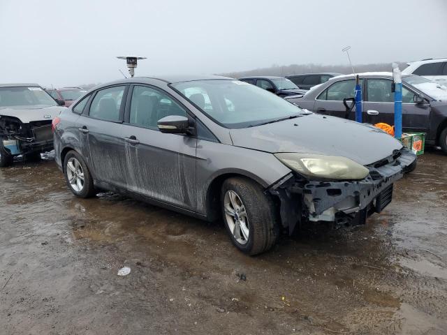 1FADP3F24EL320764 - 2014 FORD FOCUS SE GRAY photo 4