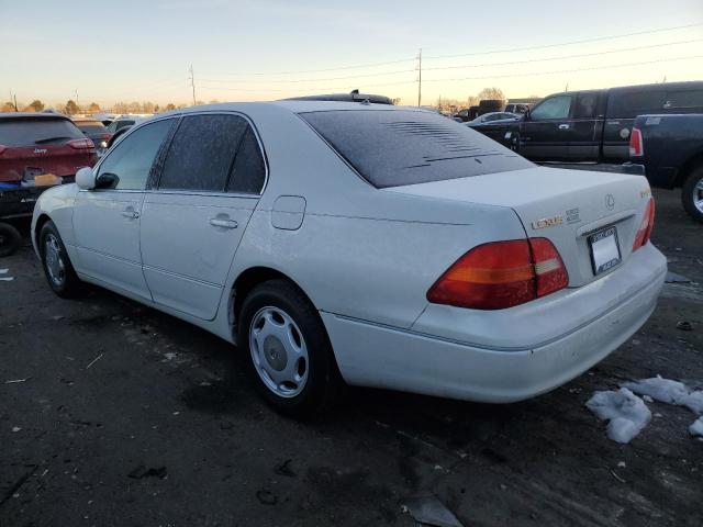 JTHBN30F310051668 - 2001 LEXUS LS 430 WHITE photo 2