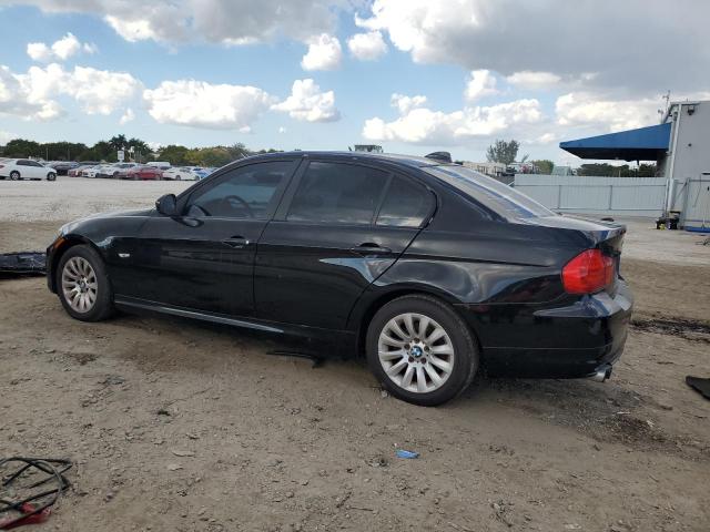 WBAPH77519NM46866 - 2009 BMW 328 I BLACK photo 2