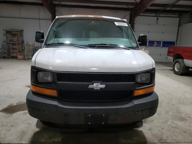 1GCHG39U341167426 - 2004 CHEVROLET EXPRESS G3 WHITE photo 5