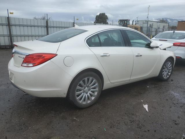 2G4GS5EV6D9161096 - 2013 BUICK REGAL PREMIUM WHITE photo 3