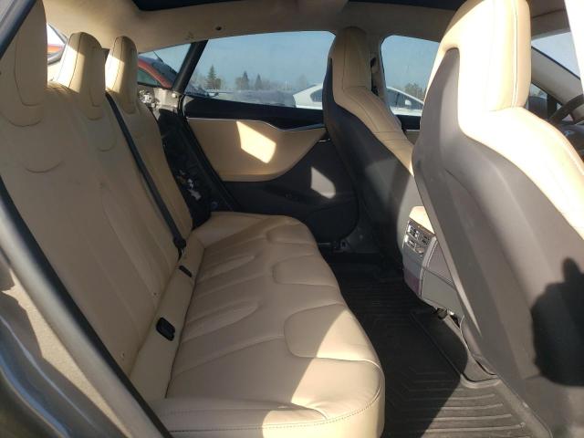 5YJSA1E24GF129974 - 2016 TESLA MODEL S Մոխրագույն լուսանկար 10