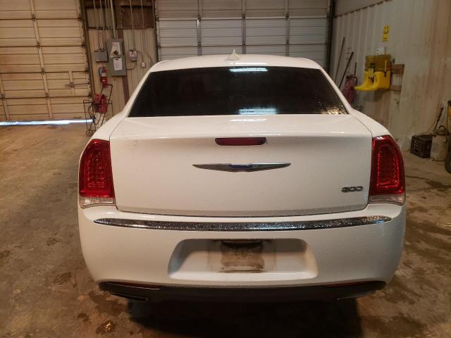 2C3CCAAGXJH308218 - 2018 CHRYSLER 300 TOURING WHITE photo 6