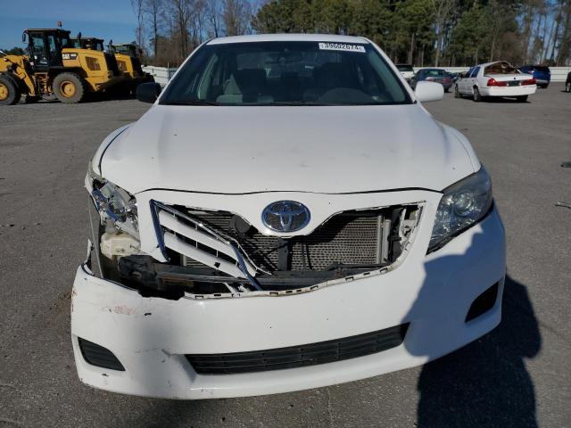 4T1BF3EK8BU652861 - 2011 TOYOTA CAMRY BASE WHITE photo 5