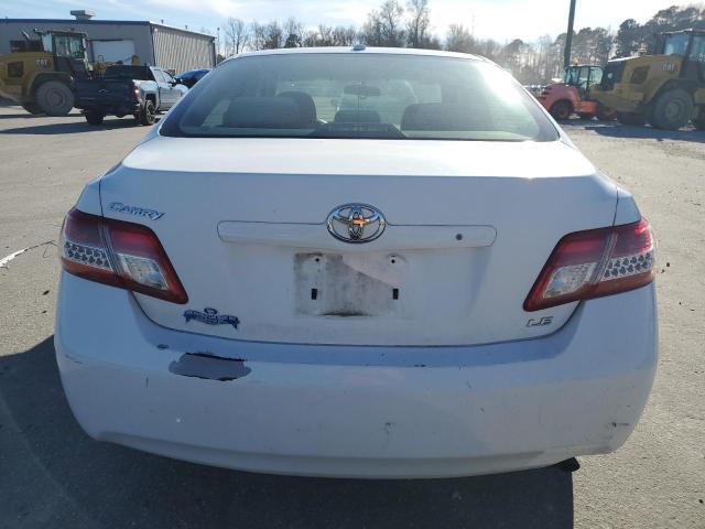 4T1BF3EK8BU652861 - 2011 TOYOTA CAMRY BASE WHITE photo 6