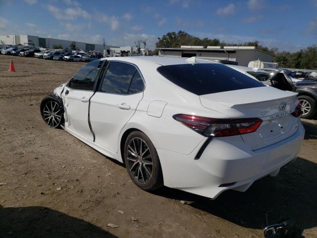 4T1G11AK1PU735554 - 2023 TOYOTA CAMRY SE NIGHT SHADE WHITE photo 2