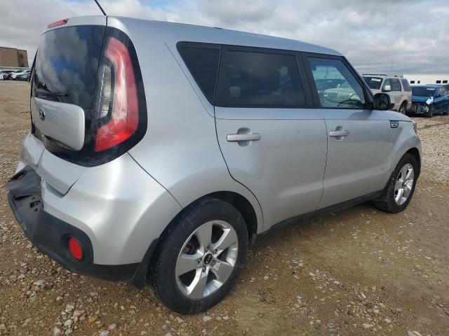 KNDJN2A25H7484882 - 2017 KIA SOUL SILVER photo 3