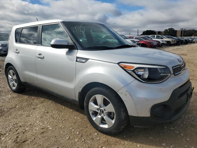 KNDJN2A25H7484882 - 2017 KIA SOUL SILVER photo 4