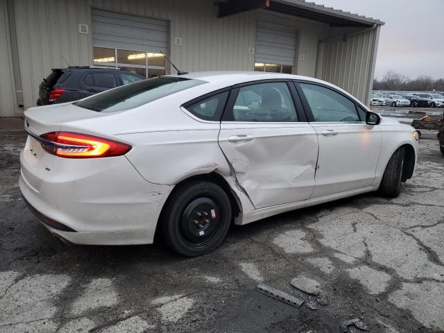 3FA6P0H75HR411547 - 2017 FORD FUSION SE WHITE photo 3