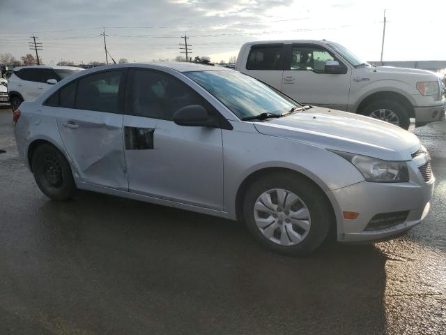 1G1PA5SHXD7168939 - 2013 CHEVROLET CRUZE LS SILVER photo 4