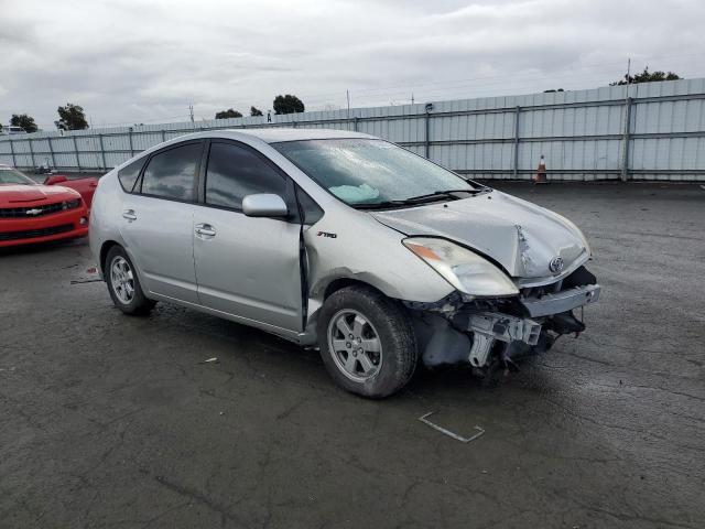 JTDKB20U557024617 - 2005 TOYOTA PRIUS SILVER photo 4