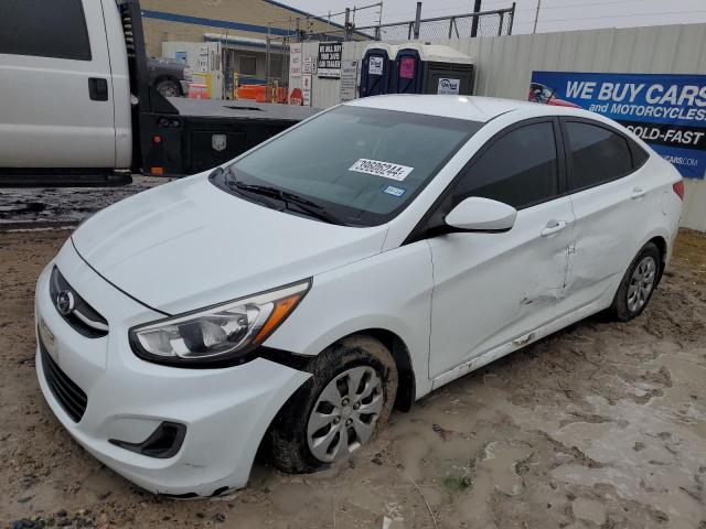 KMHCT4AE0GU990653 - 2016 HYUNDAI ACCENT SE WHITE photo 1