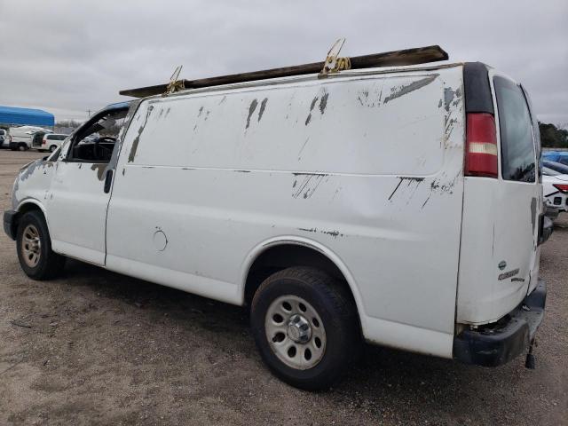 1GCSGAFX8B1105557 - 2011 CHEVROLET EXPRESS G1 WHITE photo 2