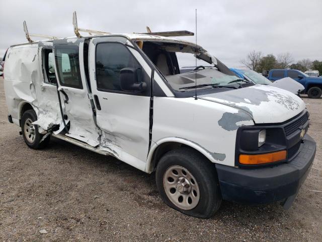 1GCSGAFX8B1105557 - 2011 CHEVROLET EXPRESS G1 WHITE photo 4