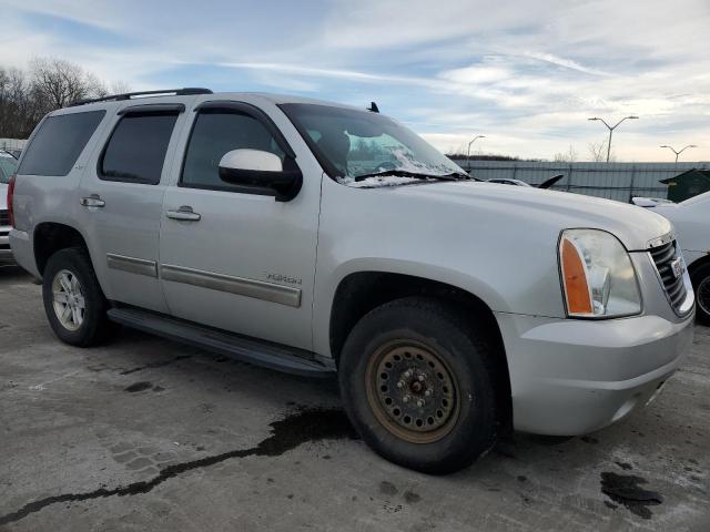 1GKS2CE08BR178108 - 2011 GMC YUKON SLT SILVER photo 4