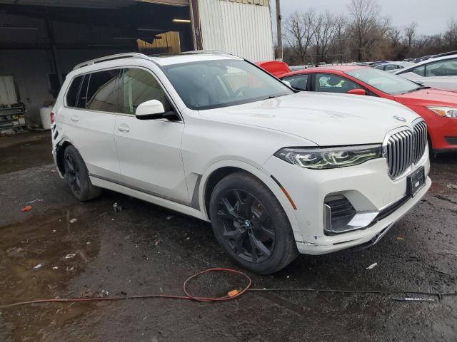 5UXCW2C58KL084180 - 2019 BMW X7 XDRIVE40I WHITE photo 4