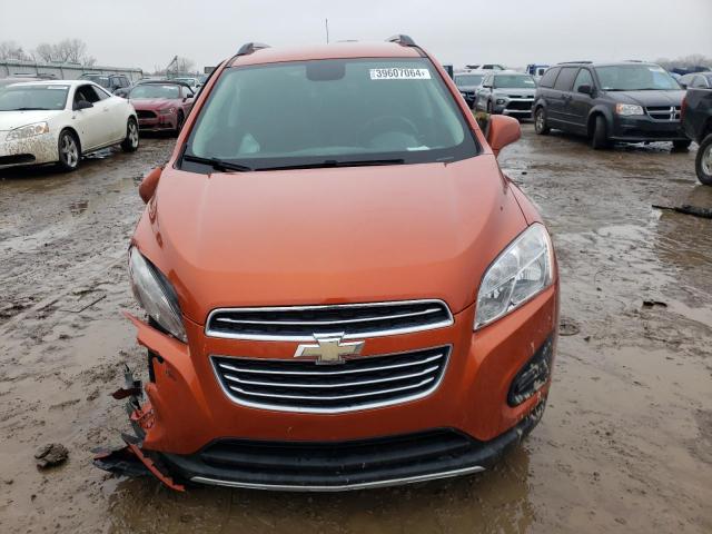 KL7CJLSB6FB076617 - 2015 CHEVROLET TRAX 1LT ORANGE photo 5