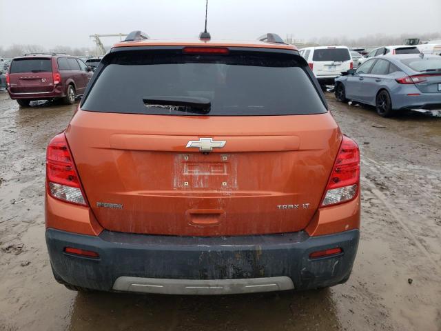 KL7CJLSB6FB076617 - 2015 CHEVROLET TRAX 1LT ORANGE photo 6