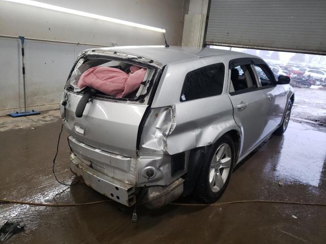 2D4FV47T18H111539 - 2008 DODGE MAGNUM SILVER photo 3