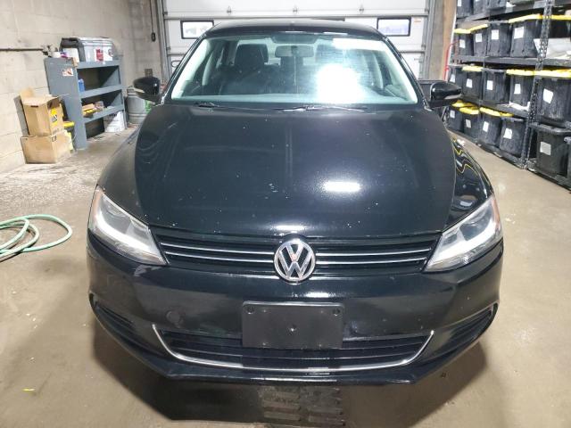 3VWB07AJ2EM423639 - 2014 VOLKSWAGEN JETTA SE BLACK photo 5