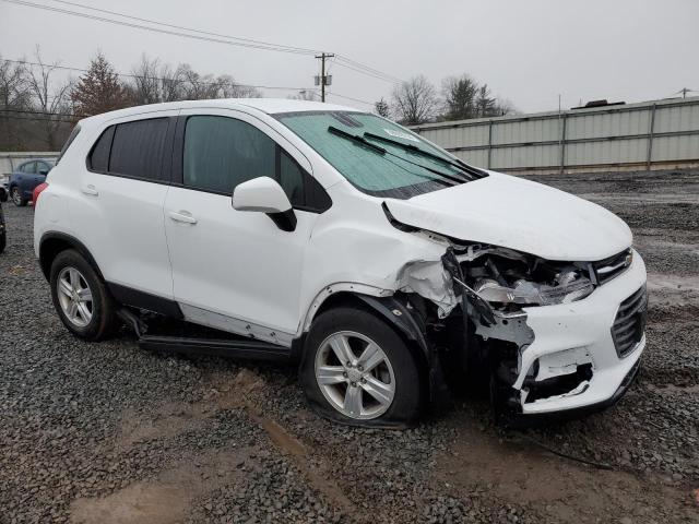 KL7CJNSB7LB032231 - 2020 CHEVROLET TRAX LS WHITE photo 4