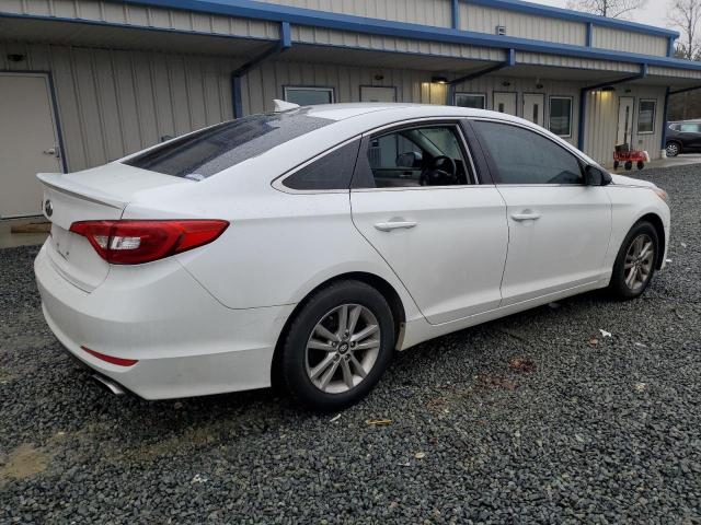 5NPE24AF9FH129179 - 2015 HYUNDAI SONATA SE WHITE photo 3