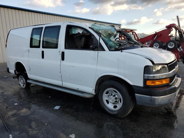 1GCWGAFP7N1163892 - 2022 CHEVROLET EXPRESS G2 WHITE photo 4