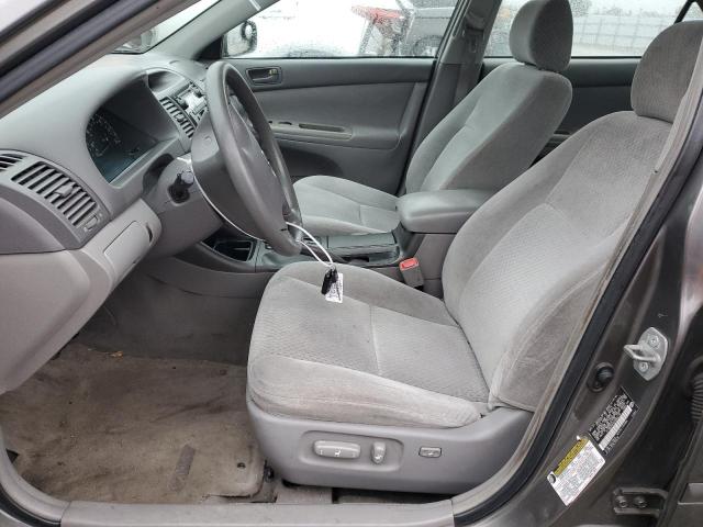 4T1BE32K64U864118 - 2004 TOYOTA CAMRY LE GRAY photo 7