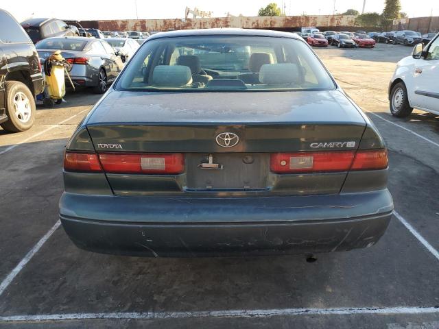 JT2BG22K2V0061851 - 1997 TOYOTA CAMRY LE GREEN photo 6