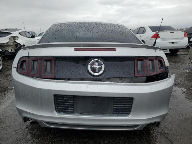 1ZVBP8AM1D5213680 - 2013 FORD MUSTANG SILVER photo 6