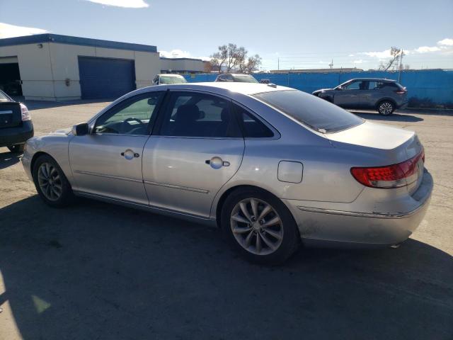 KMHFC46F48A274811 - 2008 HYUNDAI AZERA SE SILVER photo 2