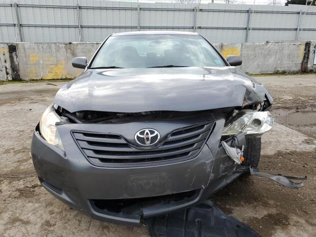 4T4BE46K49R071428 - 2009 TOYOTA CAMRY BASE GRAY photo 5