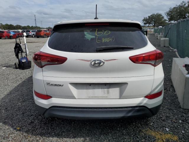 KM8J23A40HU561655 - 2017 HYUNDAI TUCSON SE WHITE photo 6