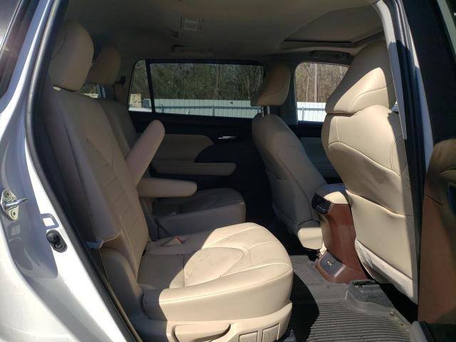 5TDGZRAH5MS514989 - 2021 TOYOTA HIGHLANDER XLE თეთრი ფოტო 10